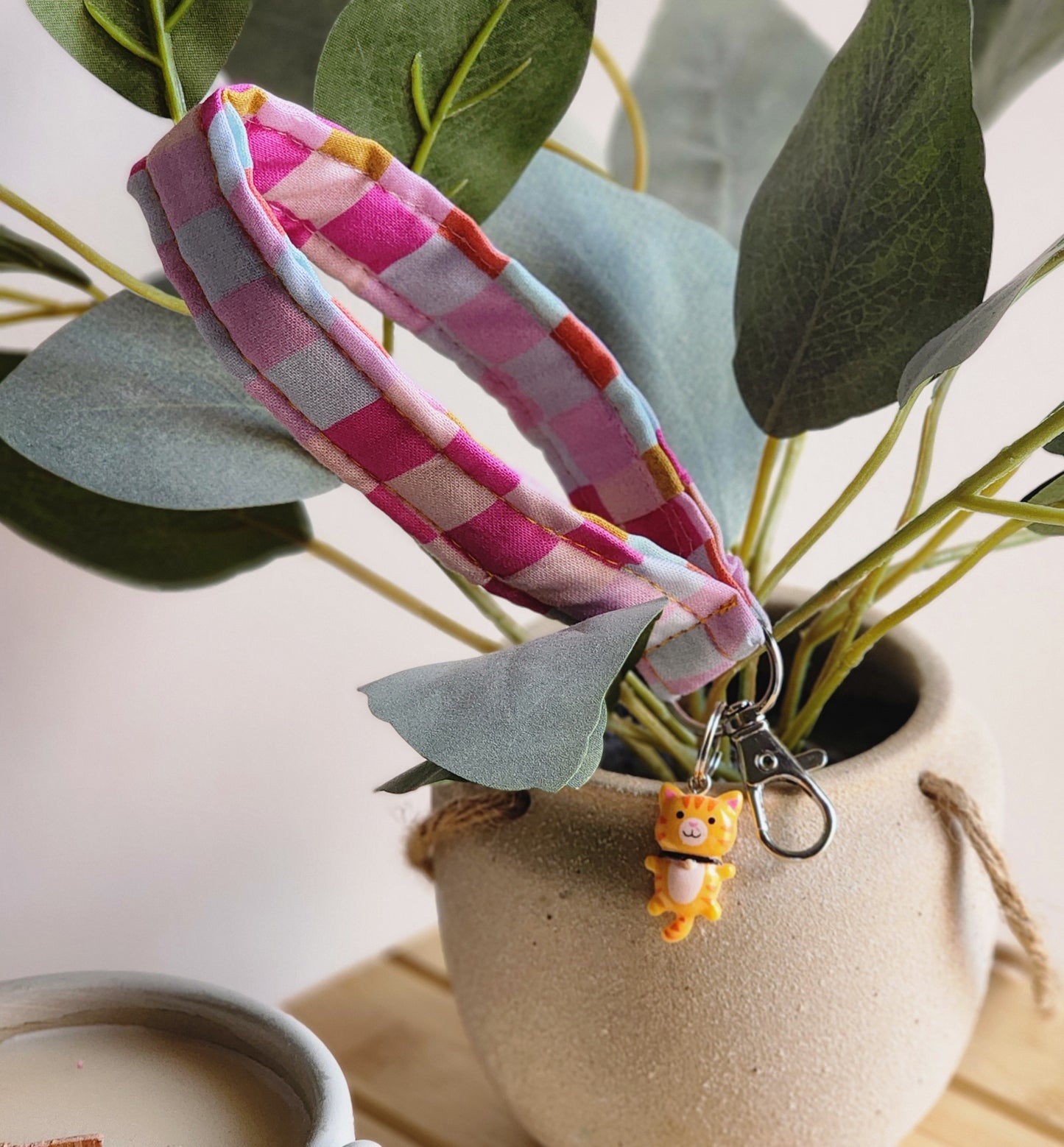 multicolor checkered wristlet keychain