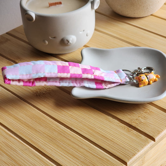 multicolor checkered wristlet keychain